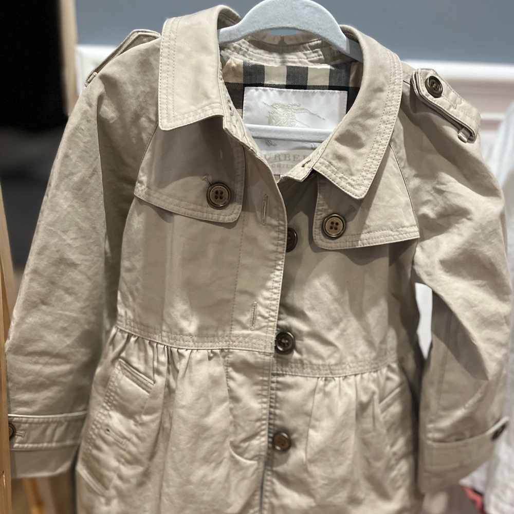 Burberry Toddler’s  🧥 
Gently Used